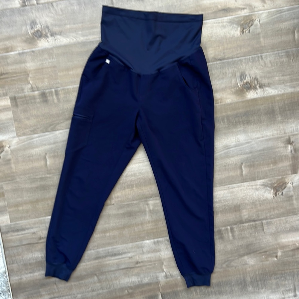 FIGS- Zamora Maternity Jogger Scrub Pants